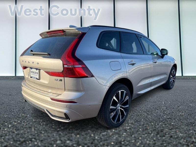 new 2025 Volvo XC60 car, priced at $56,135