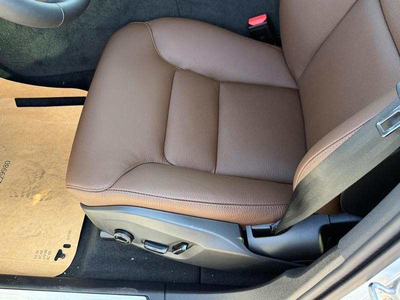 new 2025 Volvo XC60 car, priced at $54,545