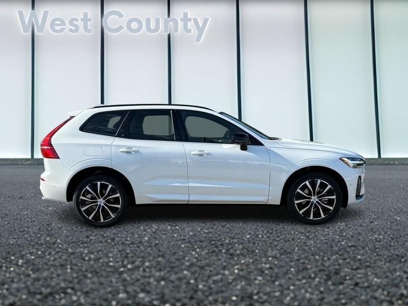 new 2025 Volvo XC60 car, priced at $54,545