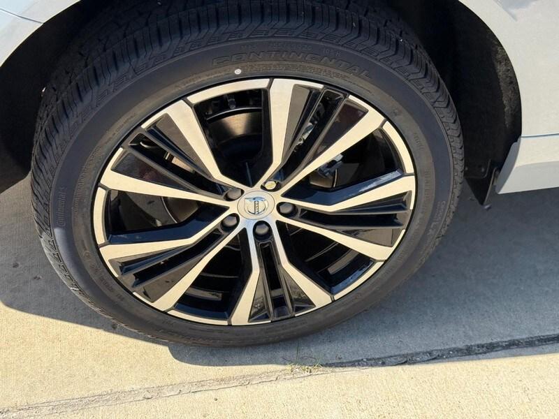 new 2025 Volvo XC60 car, priced at $55,360