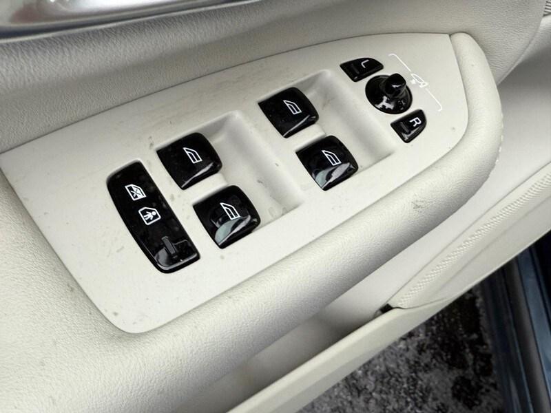 new 2026 Volvo XC90 car, priced at $76,525