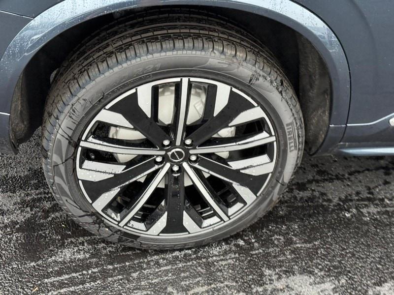 new 2026 Volvo XC90 car, priced at $76,525