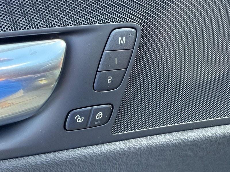 new 2025 Volvo XC60 car, priced at $55,360