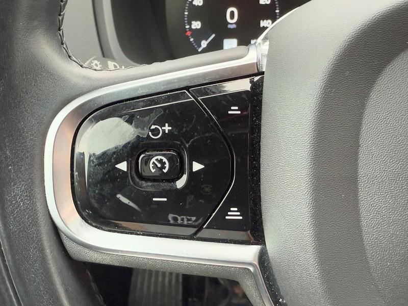 used 2022 Volvo XC90 car, priced at $36,882