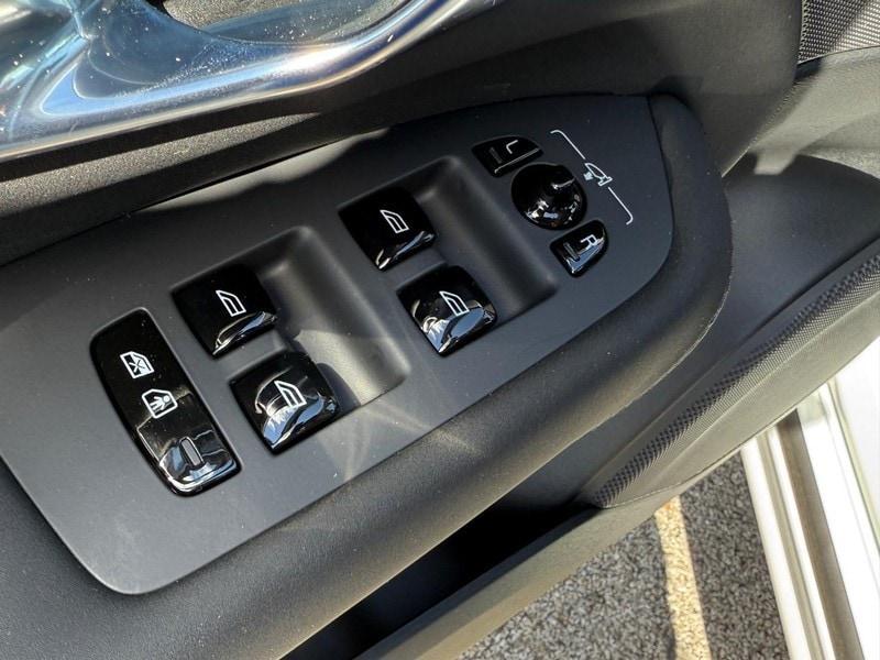new 2025 Volvo XC90 Plug-In Hybrid car, priced at $78,805