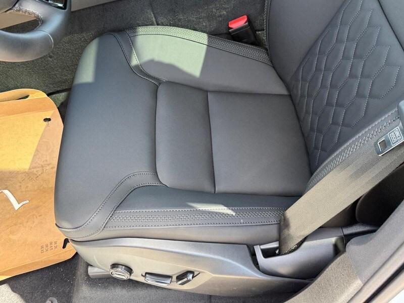 new 2025 Volvo XC90 Plug-In Hybrid car, priced at $72,805