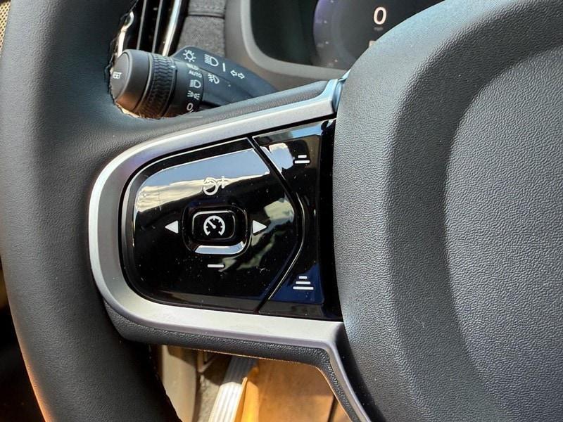 new 2025 Volvo XC90 Plug-In Hybrid car, priced at $78,805