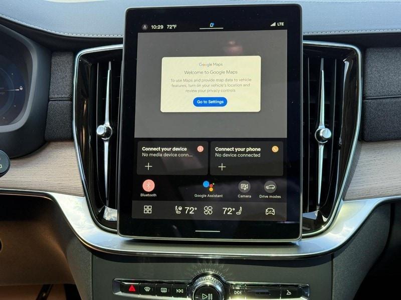 new 2025 Volvo XC90 Plug-In Hybrid car, priced at $78,805