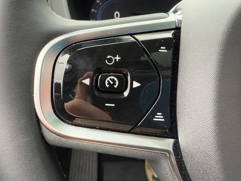 new 2025 Volvo XC60 Plug-In Hybrid car, priced at $63,425