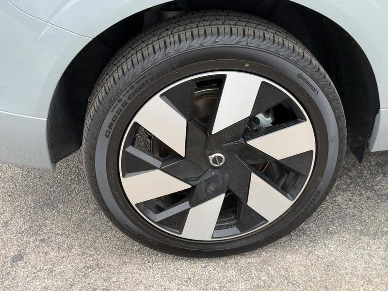 new 2025 Volvo XC60 Plug-In Hybrid car, priced at $63,425