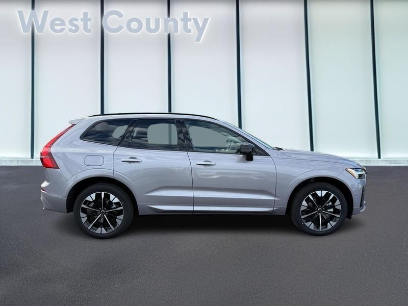 new 2026 Volvo XC60 car, priced at $57,985