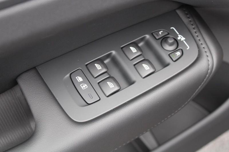 new 2025 Volvo XC60 Plug-In Hybrid car, priced at $64,735