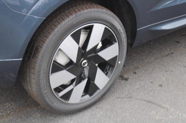 new 2025 Volvo XC60 Plug-In Hybrid car, priced at $52,735