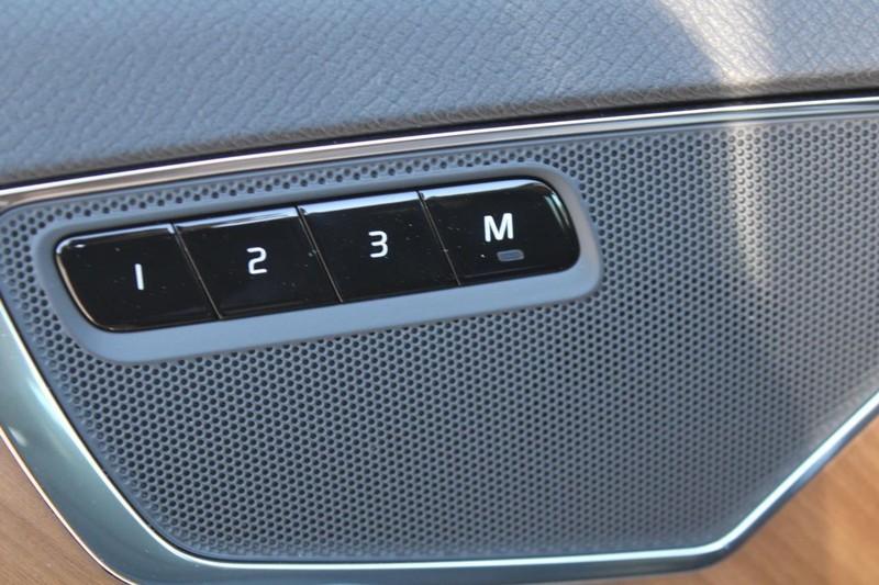 new 2025 Volvo XC90 Plug-In Hybrid car, priced at $73,265