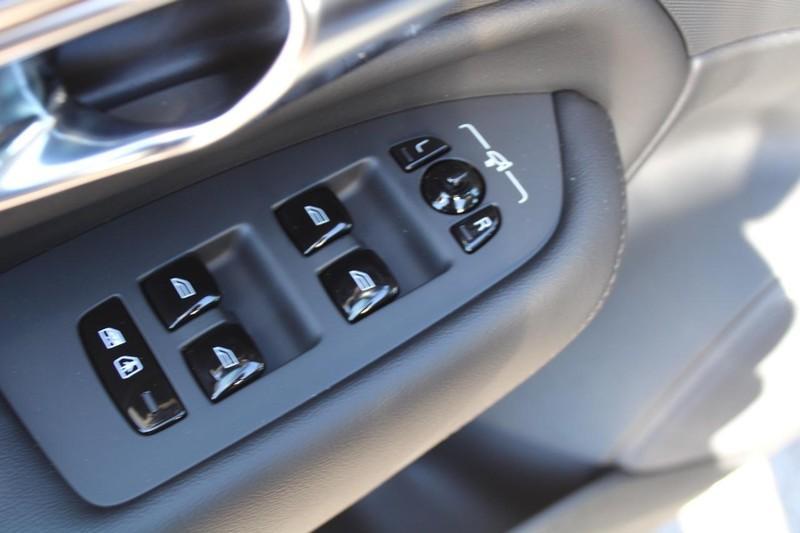 new 2025 Volvo XC90 Plug-In Hybrid car, priced at $73,265