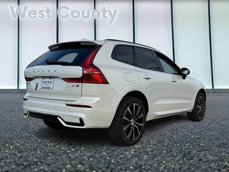 new 2025 Volvo XC60 car, priced at $55,335