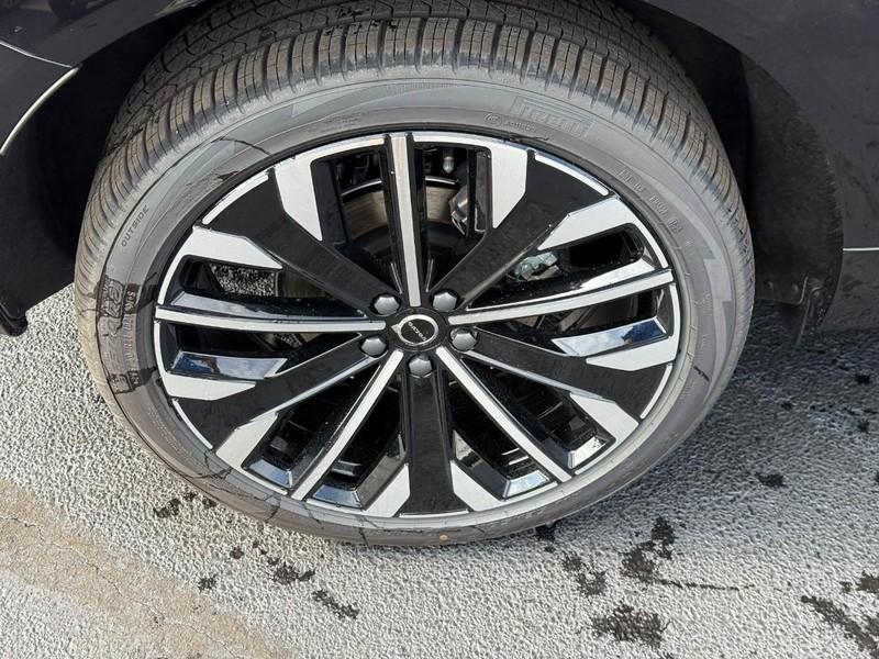 new 2026 Volvo XC60 car, priced at $63,935