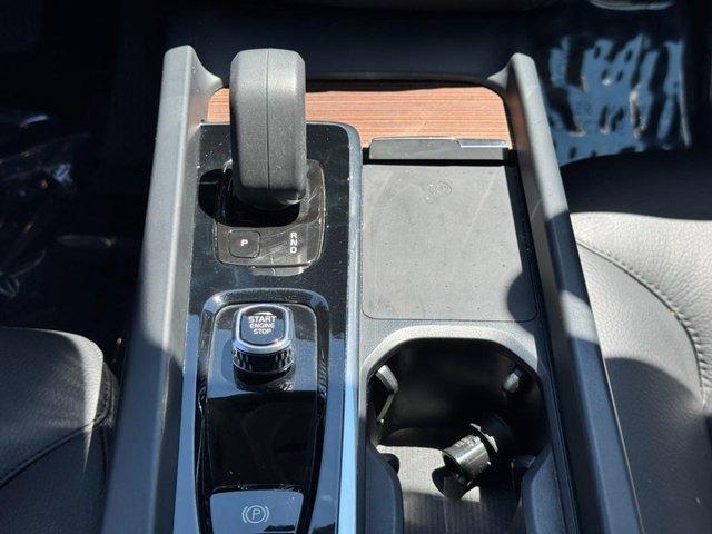 used 2022 Volvo XC60 car, priced at $38,855
