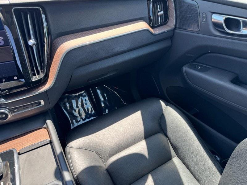used 2022 Volvo XC60 car, priced at $37,822