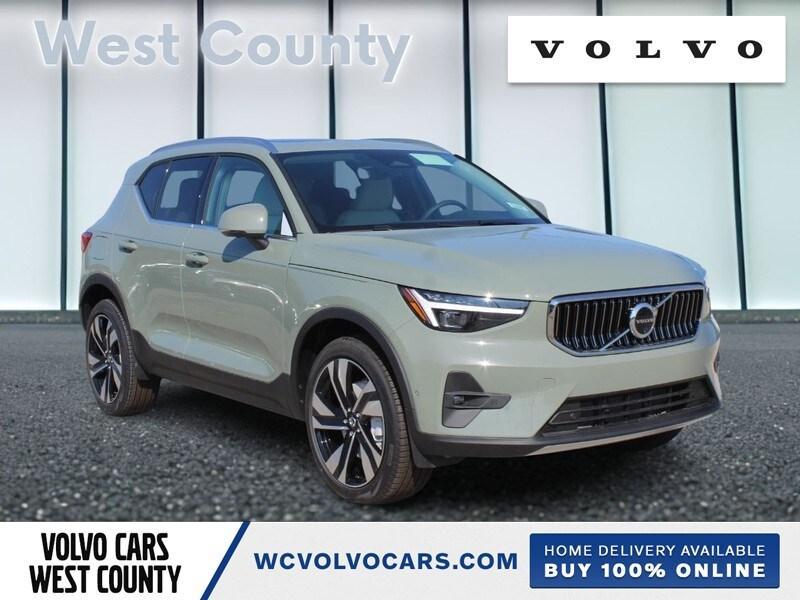 new 2025 Volvo XC40 car, priced at $50,825