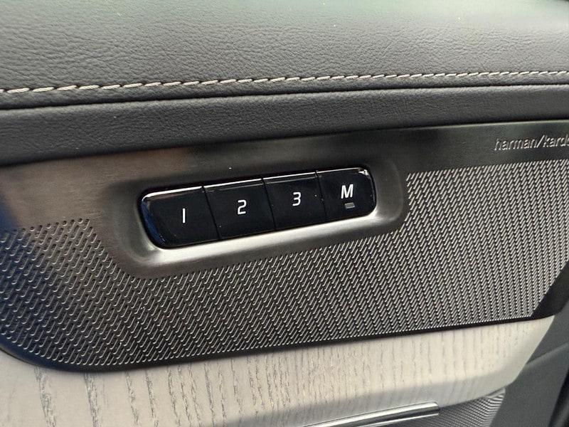 new 2026 Volvo XC90 car, priced at $75,155