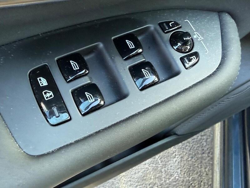 new 2026 Volvo XC90 Plug-In Hybrid car, priced at $77,630