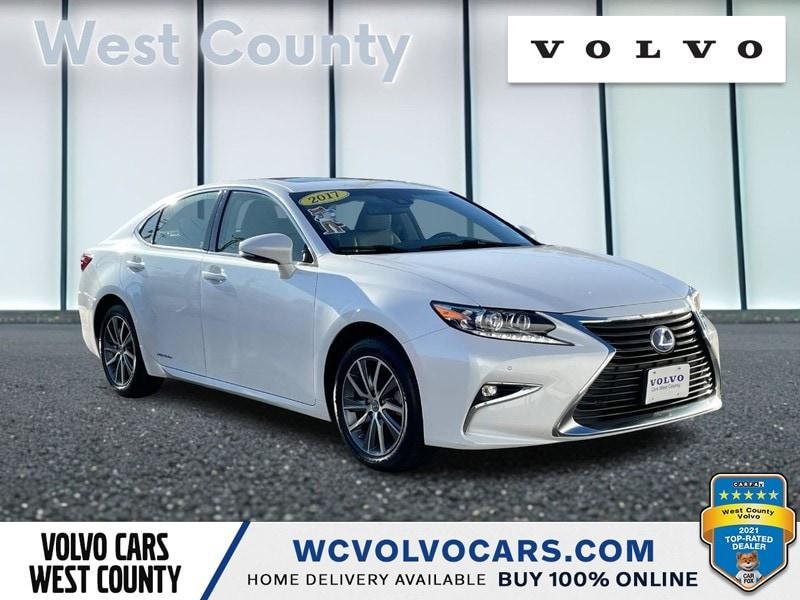 used 2017 Lexus ES 300h car, priced at $27,822