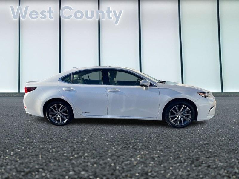 used 2017 Lexus ES 300h car, priced at $27,822