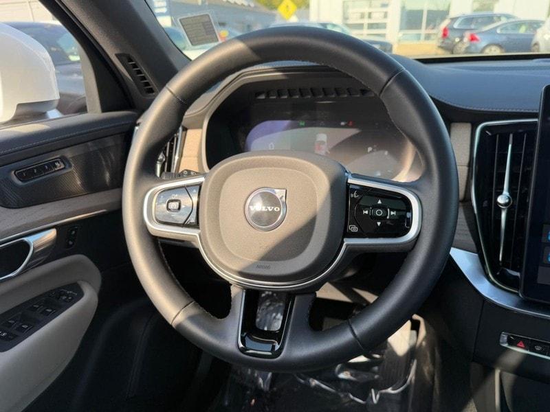 used 2025 Volvo XC90 car, priced at $51,980