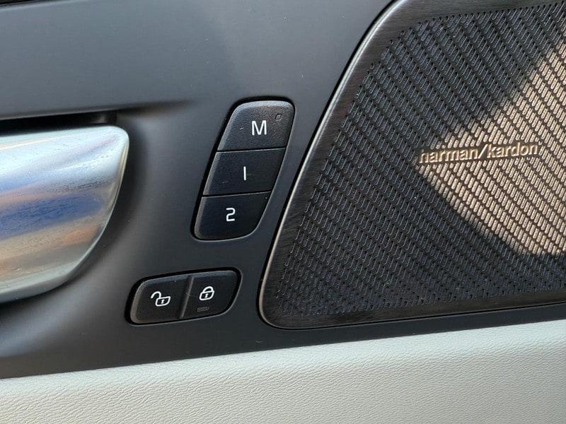 used 2025 Volvo XC60 Plug-In Hybrid car, priced at $64,987
