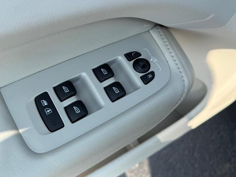 used 2025 Volvo XC60 Plug-In Hybrid car, priced at $64,987