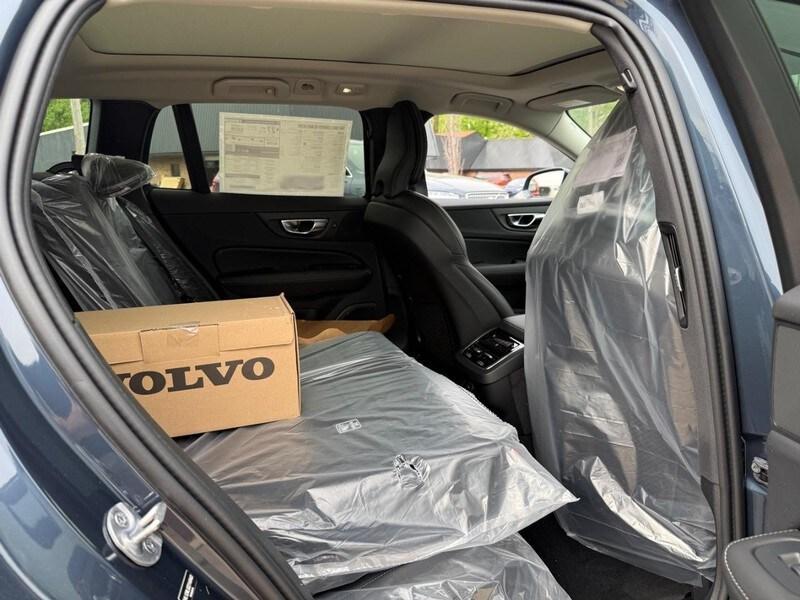 new 2025 Volvo V60 Cross Country car, priced at $59,025
