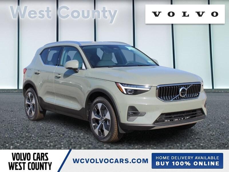 new 2025 Volvo XC40 car, priced at $48,100