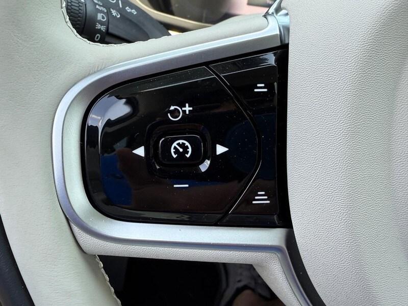 new 2025 Volvo XC60 Plug-In Hybrid car, priced at $66,200