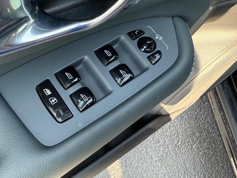 used 2022 Volvo XC90 car, priced at $46,978