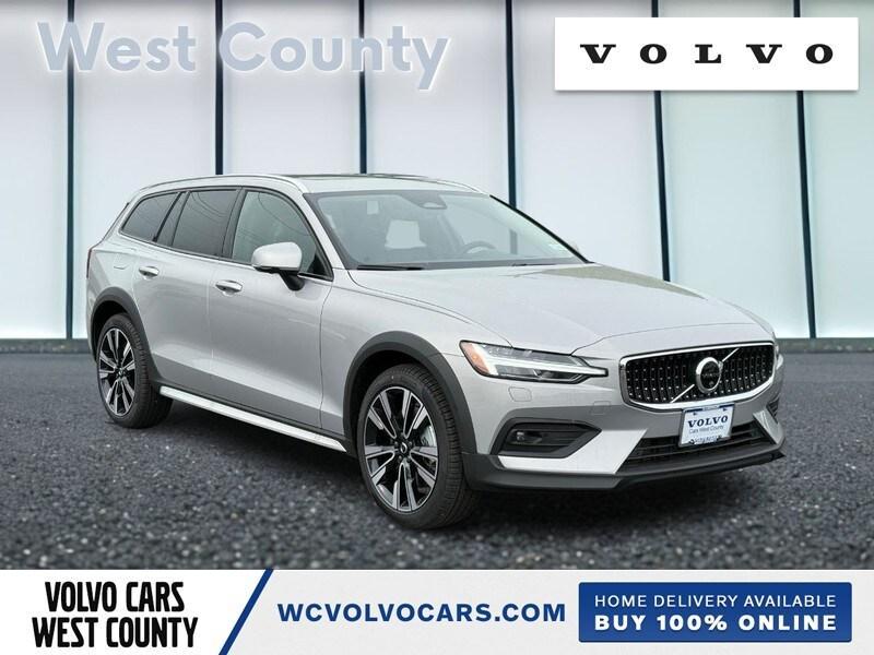 new 2025 Volvo V60 Cross Country car, priced at $59,025