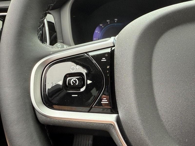 new 2025 Volvo V60 Cross Country car, priced at $59,025