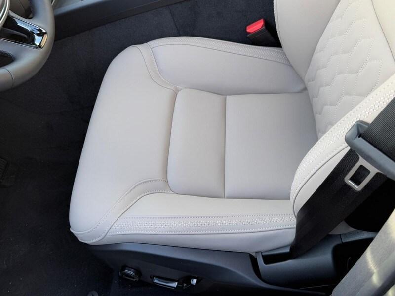 new 2026 Volvo XC60 car, priced at $59,375