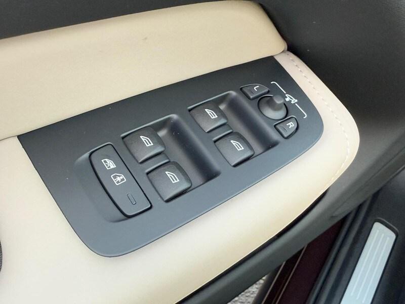new 2026 Volvo XC60 car, priced at $59,375