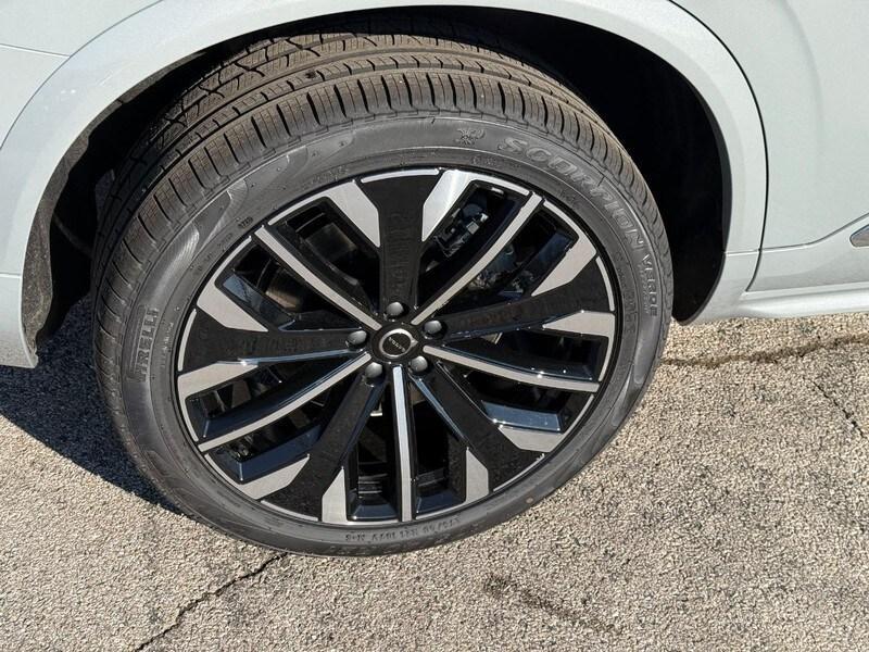 new 2026 Volvo XC90 car, priced at $71,825