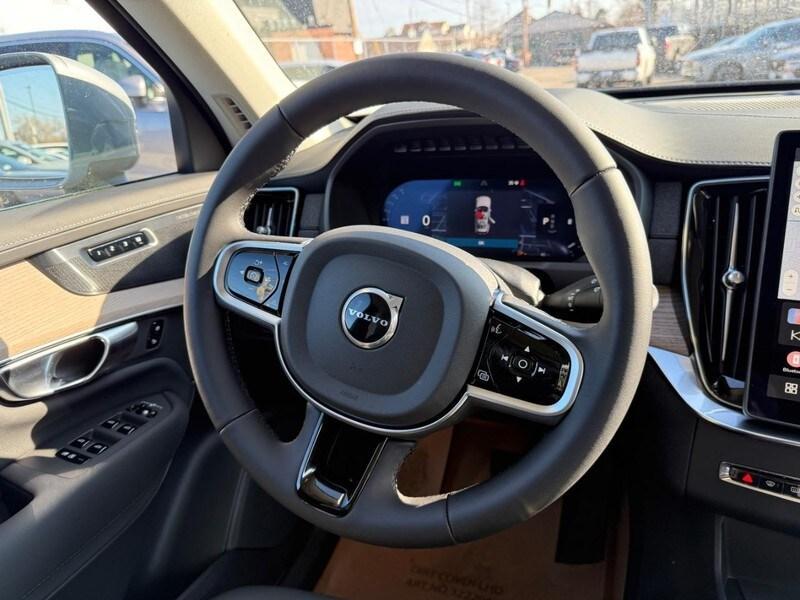 new 2026 Volvo XC90 car, priced at $71,825