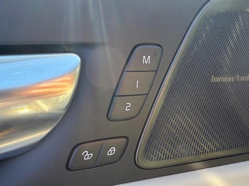 new 2025 Volvo XC60 car, priced at $62,000