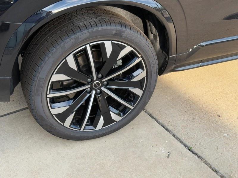 new 2026 Volvo XC90 car, priced at $77,610