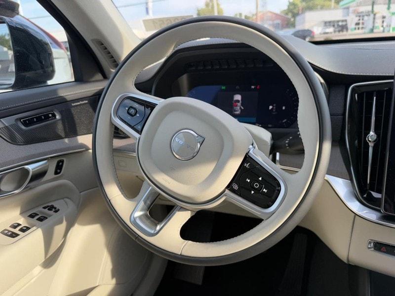 new 2026 Volvo XC90 car, priced at $77,610