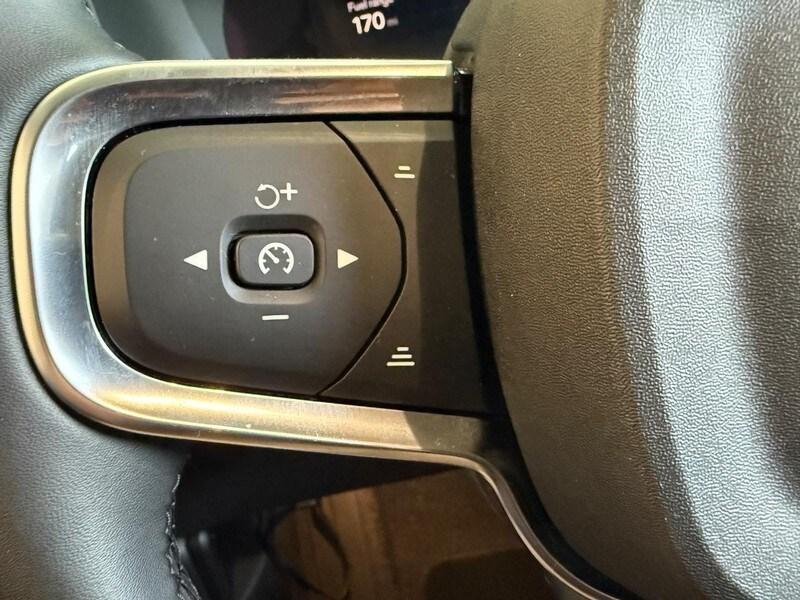 new 2025 Volvo XC40 car, priced at $48,000