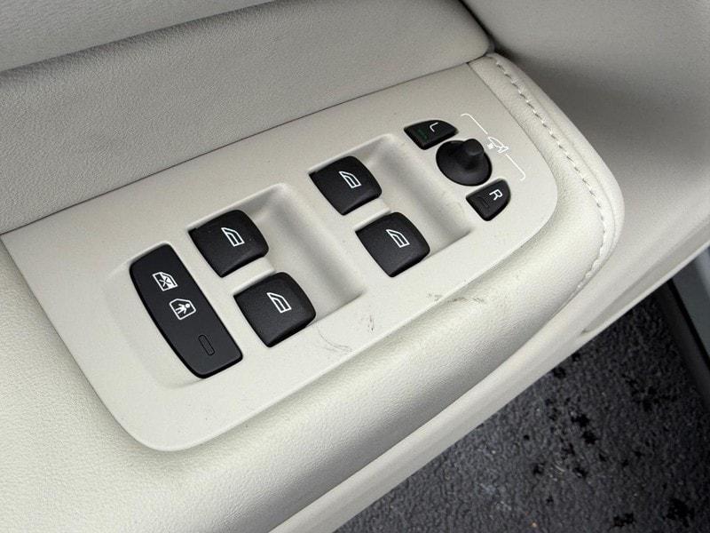 new 2026 Volvo XC60 car, priced at $63,935
