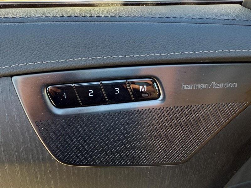 used 2024 Volvo XC90 Recharge Plug-In Hybrid car, priced at $68,822