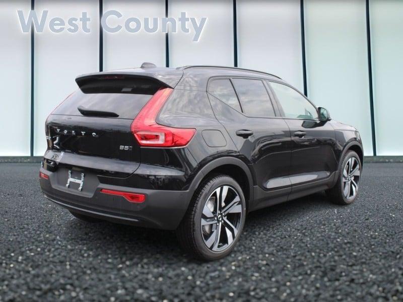 new 2025 Volvo XC40 car, priced at $52,545