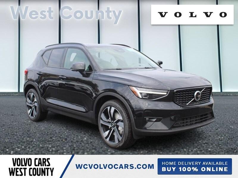 new 2025 Volvo XC40 car, priced at $52,545