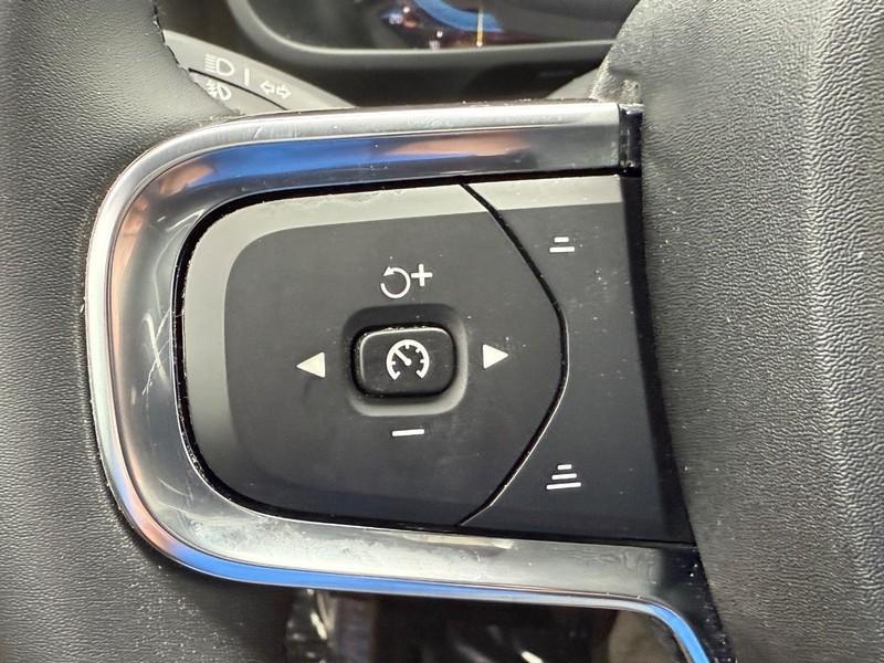 used 2023 Volvo C40 Recharge Pure Electric car, priced at $31,984